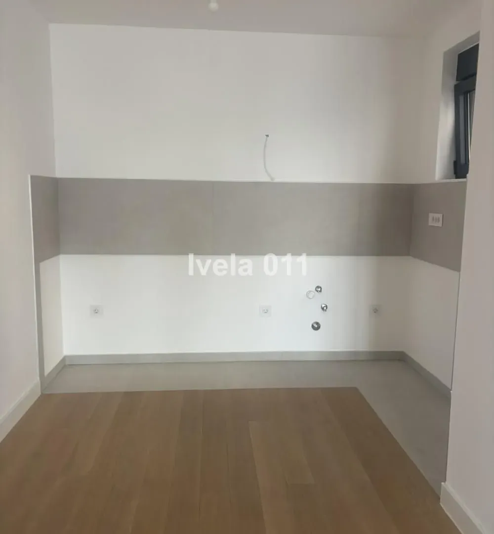 Sale, four bedroom apartment, 125m², Voždovac Sve Podlokacije, Beograd