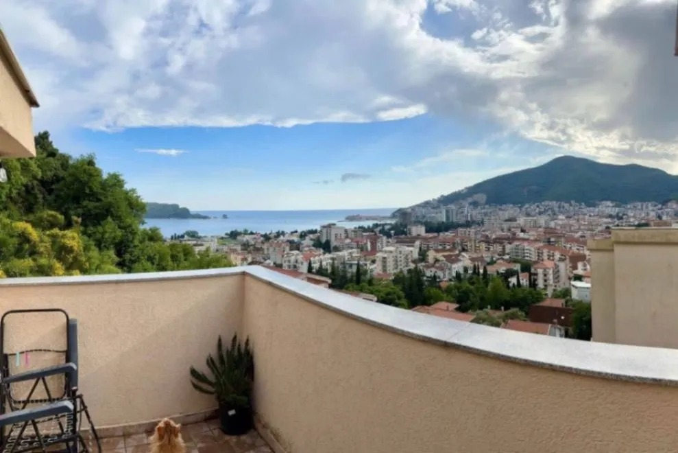 Prodaja, jednosoban stan, 45m², Podkošljun, Budva