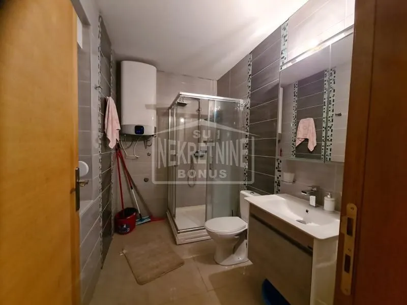Prodaja, kuća, 250m², Aleksandrovo, Subotica