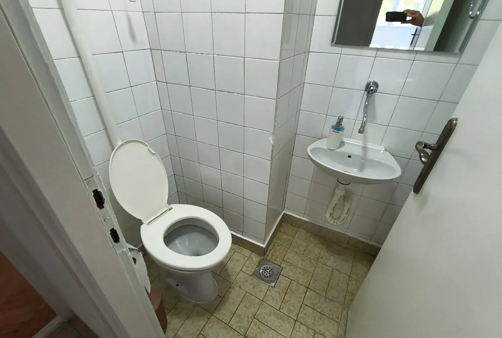 Izdavanje, trosoban stan, 95m², Gintaš, Podgorica