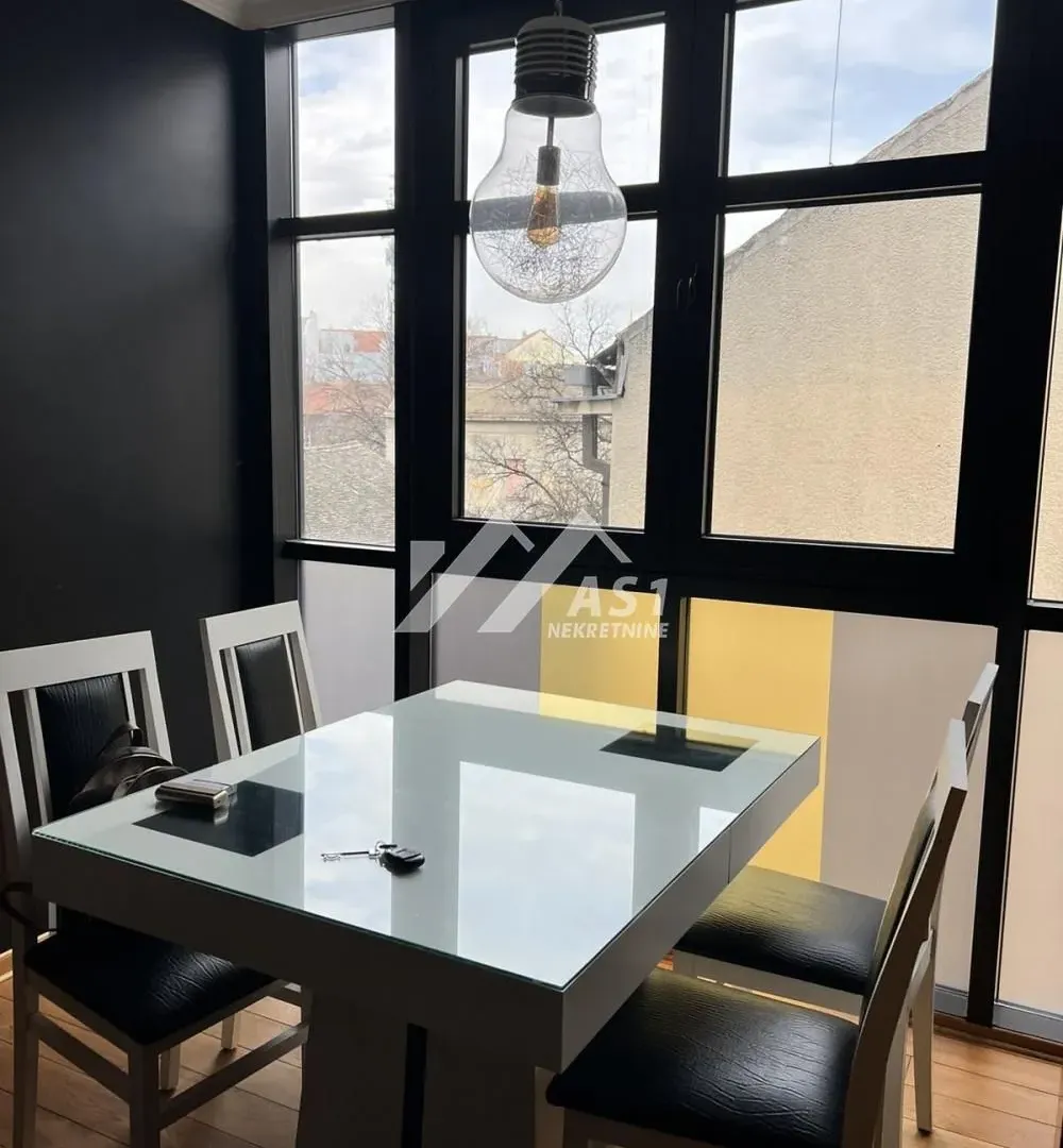 Izdavanje, trosoban stan, 65m², Novi Sad Sve Podlokacije, Novi Sad