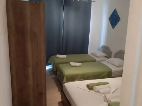 Izdavanje, garsonjera, 25m², Dobra Voda, Budva - image 2