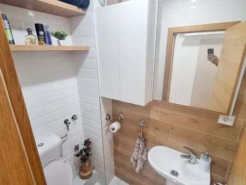 Prodaja, trosoban stan, 89m², Autobuska stanica, Podgorica - image 10