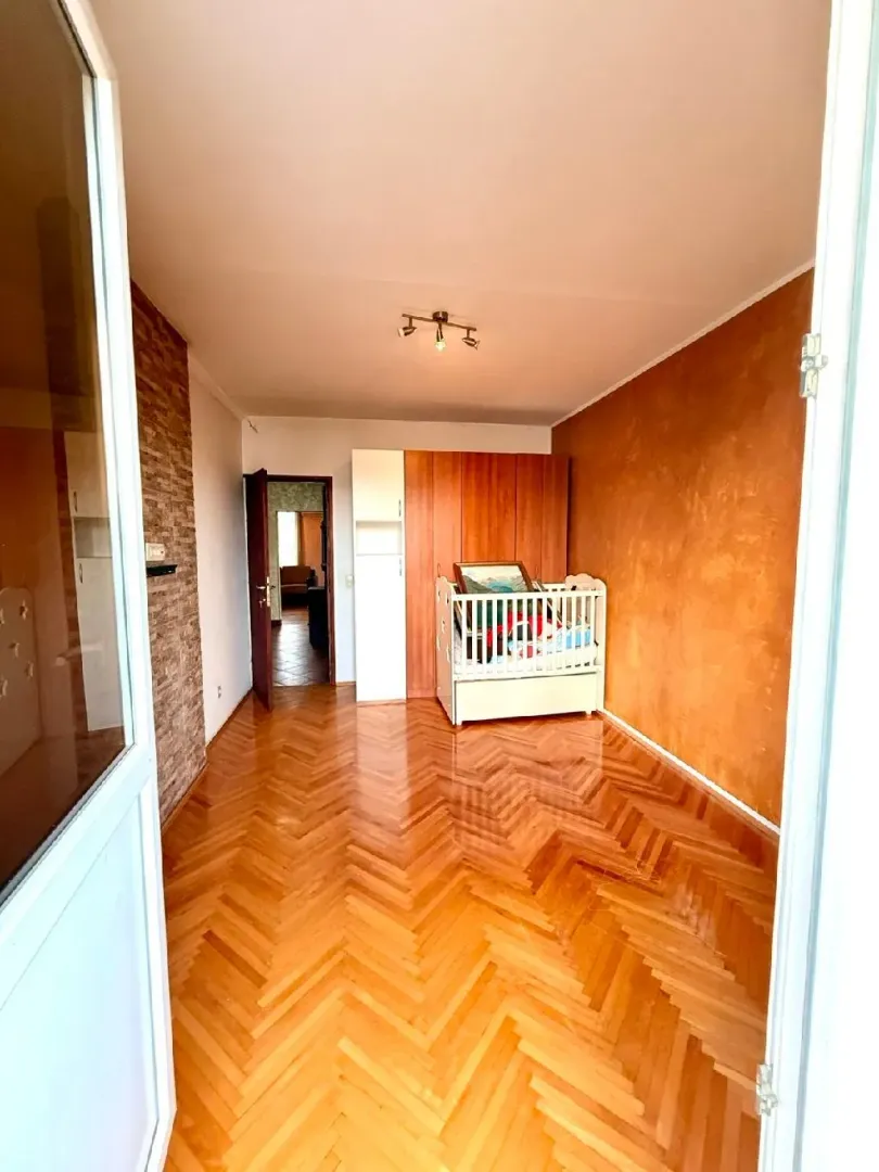 Prodaja, dvosoban stan, 69m², Gintaš, Podgorica