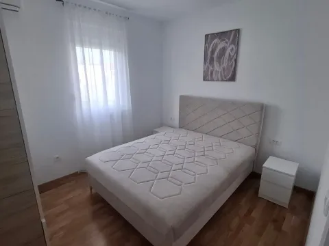 Rent, two bedroom apartment, 60m², Zagorič, Podgorica - image 11