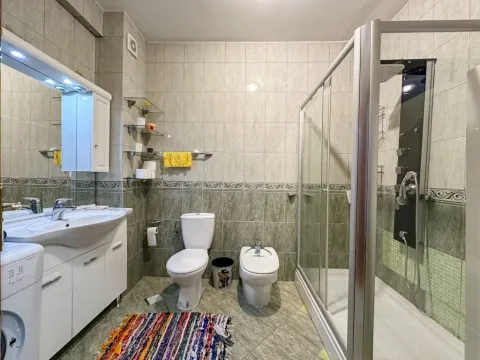 Rent, three bedroom apartment, 100m², Gorica C, Podgorica - image 9