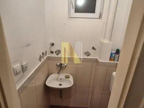 Izdavanje, poslovni prostor, 122m², Centar, Novi Sad - image 7