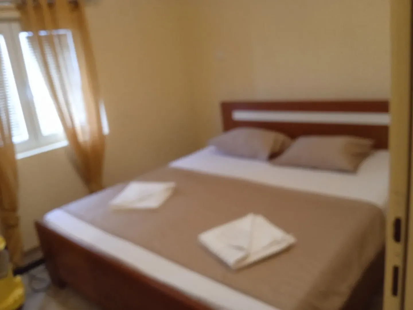 Bedroom with a double bed.