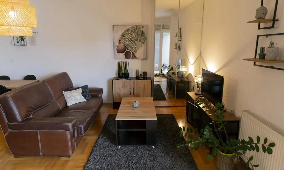 Izdavanje, dvosoban stan, 48m², Grbavica, Novi Sad Sve Podlokacije