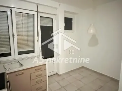 Sale, two bedroom apartment, 52m², Južni Bulevar, Vračar Sve Podlokacije - image 5