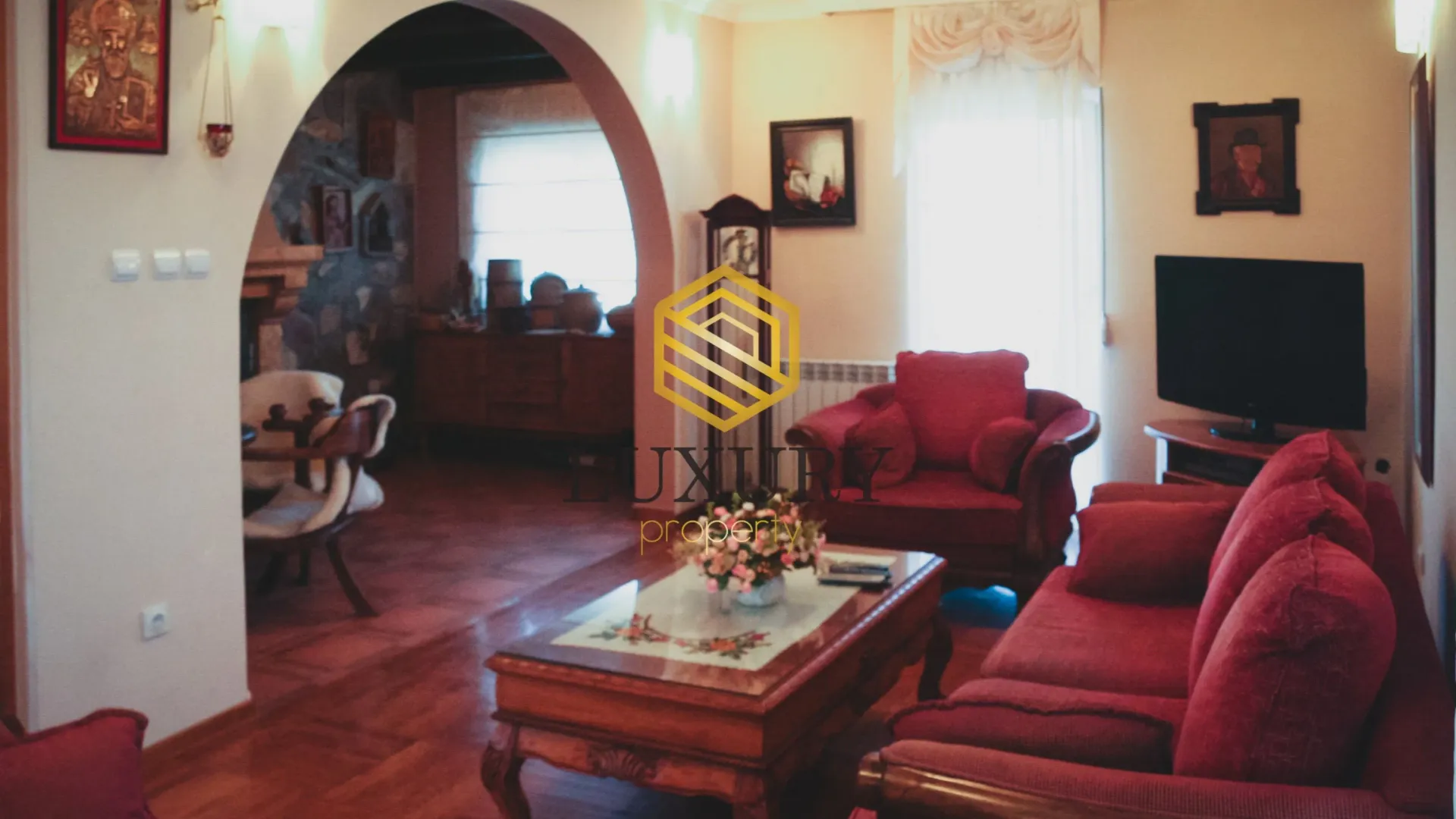 Prodaja, kuća, 200m², Donji Kokoti, Podgorica