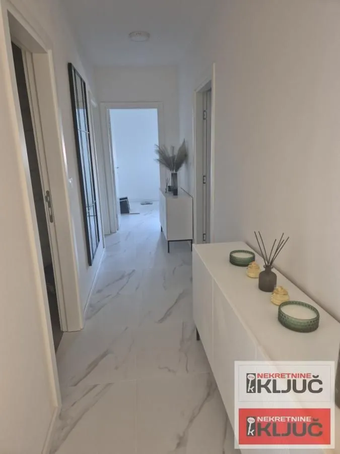 Prodaja, trosoban stan, 79m², Veternik, Novi Sad Sve Podlokacije