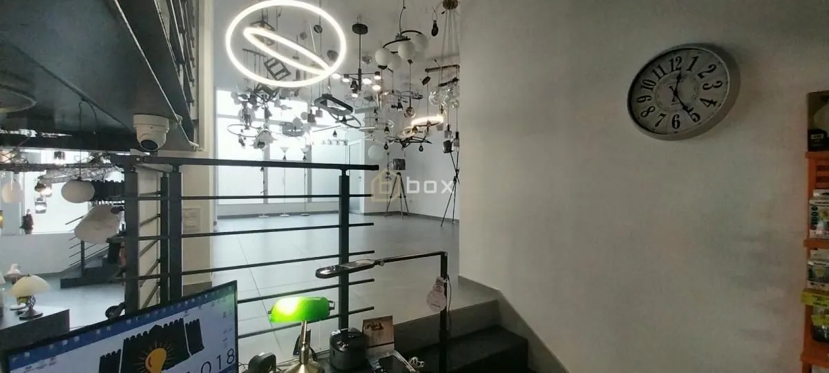 Sale, office space, 330m², Medijana, Niš