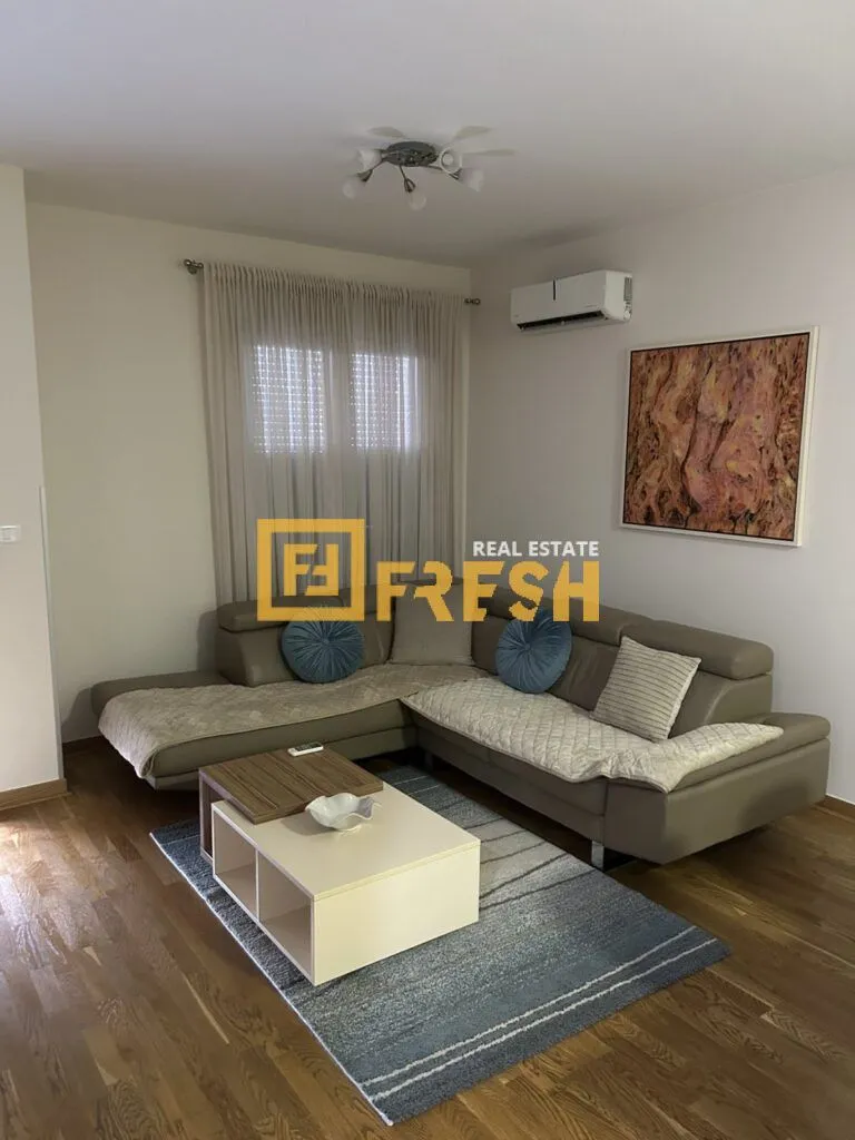 Rent, two bedroom apartment, 65m², City Kvart, Podgorica