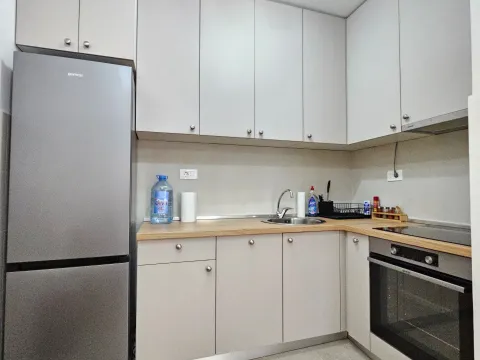 Rent, one bedroom apartment, 42m², Pobrežje, Podgorica - image 2