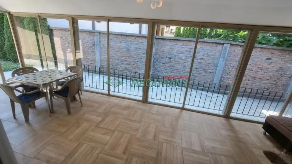 Izdavanje, kuća, 200m², Salajka, Novi Sad Sve Podlokacije
