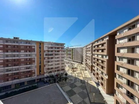 Izdavanje, poslovni prostor, 46m², Central Point, Podgorica - image 8