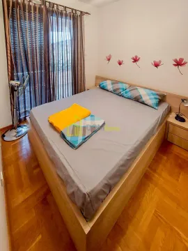 Rent, two bedroom apartment, 72m², Kotor, Crna Gora - image 7