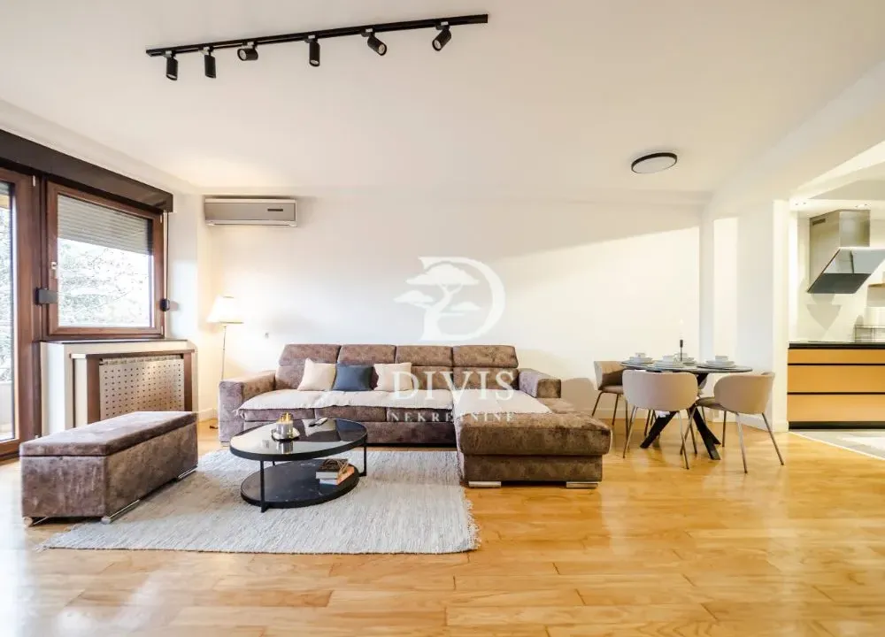 Rent, three bedroom apartment, 111m², Vračar Hram, Vračar Sve Podlokacije