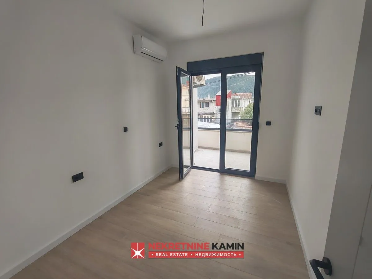 Prodaja, dvosoban stan, 68m², Lastva Grbaljska, Kotor