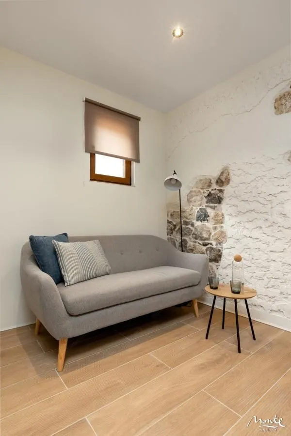 Sale, house, 110m², Kotor, Crna Gora
