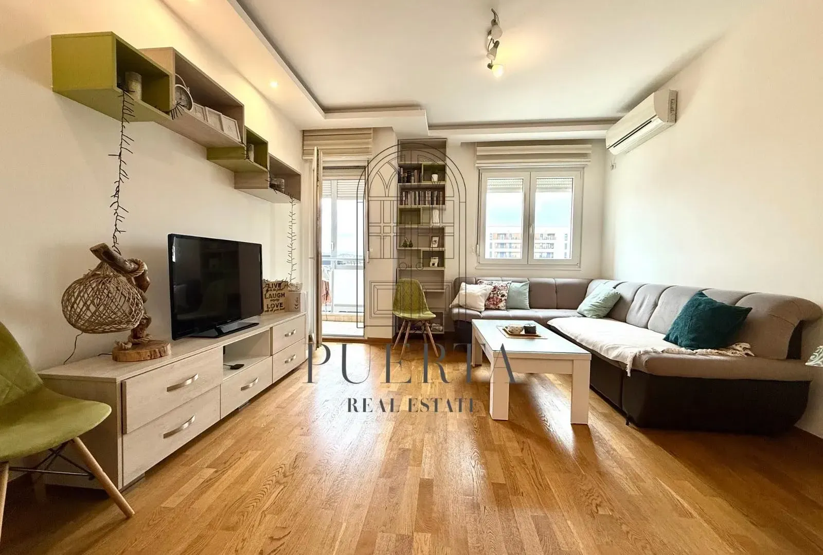 Izdavanje, jednosoban stan, 47m², City Kvart, Podgorica