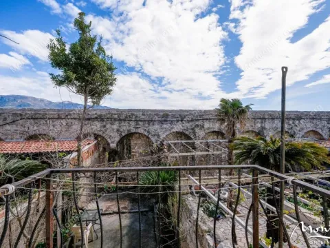 Sale, house, 91m², Stari Grad, Budva - image 9