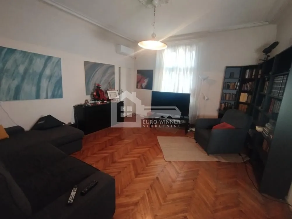 Sale, four bedroom apartment, 92m², Stari Grad, Beograd