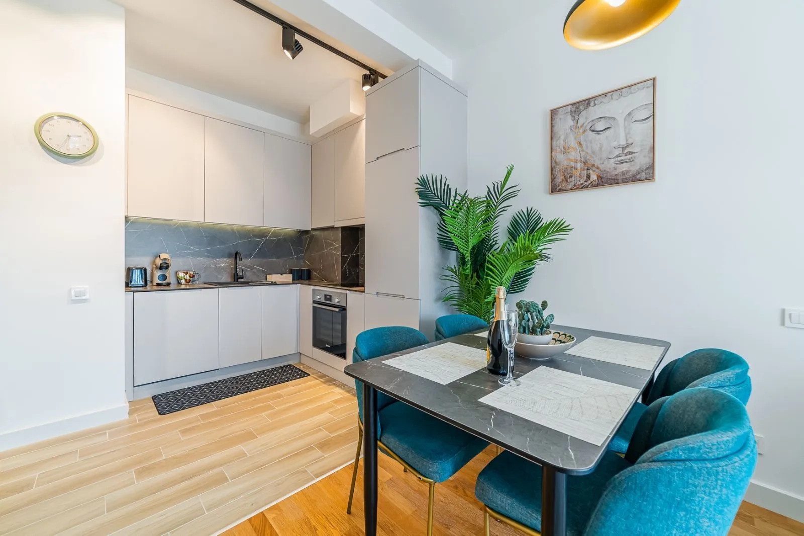 Sale, one bedroom apartment, 43m², Bečići, Budva