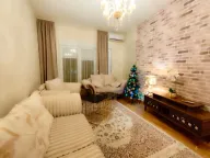 Izdavanje, dvosoban stan, 75m², Ljubović, Podgorica - image 1