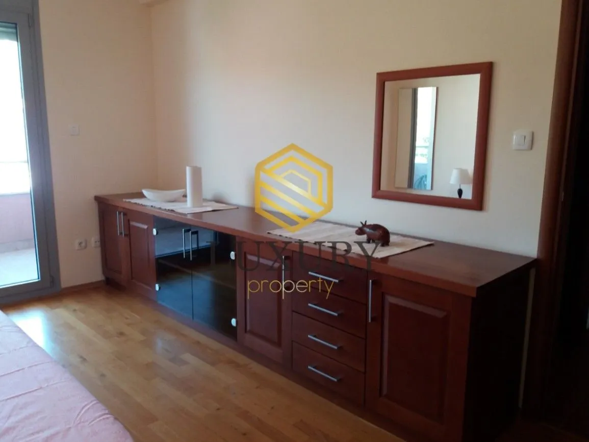 Rent, apartment, 125m², Centar, Podgorica