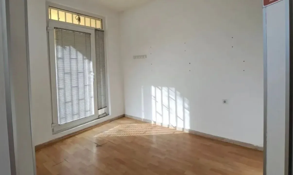 Rent, office space, 60m², Stara Varoš, Podgorica