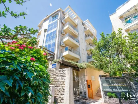 Prodaja, dvosoban stan, 75m², Budva, Crna Gora - image 27