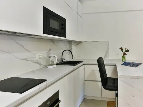 Prodaja, garsonjera, 29m², Centar, Budva - image 6