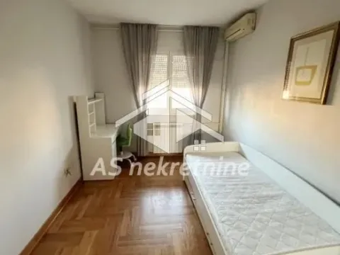 Izdavanje, četvorosoban stan, 120m², Voždovac Sve Podlokacije, Beograd - image 13