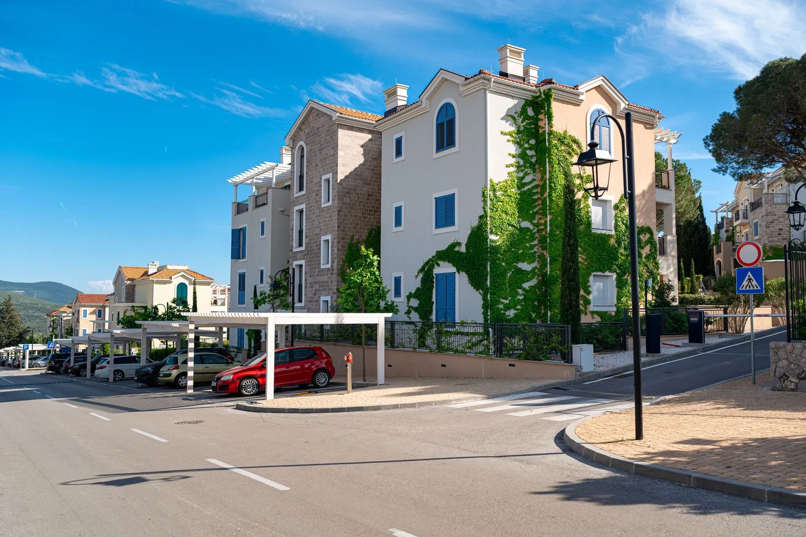 Prodaja, dvosoban stan, 79m², Luštica Bay, Tivat