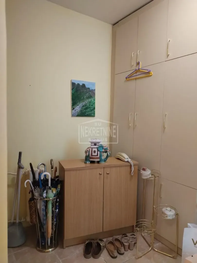 Prodaja, dvosoban stan, 57m², Centar, Subotica