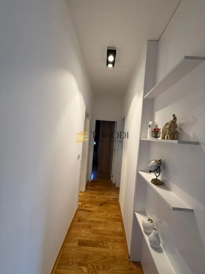 Rent, two bedroom apartment, 56m², Crveni Krst, Beograd
