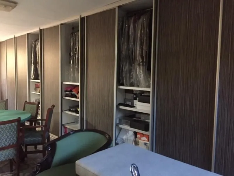Izdavanje, kuća, 500m², Zemun Sve Podlokacije, Beograd