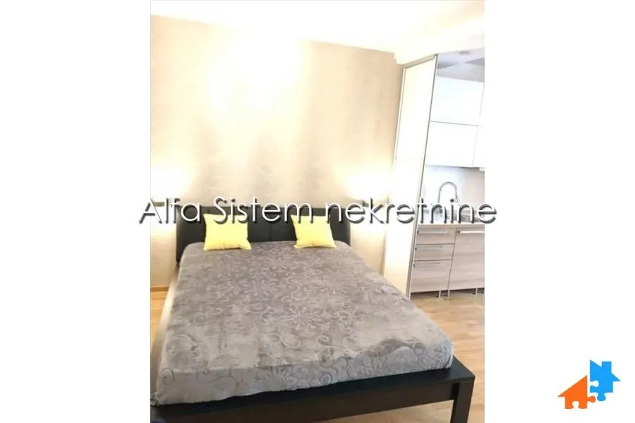 Izdavanje, jednosoban stan, 38m², Stari Grad, Beograd