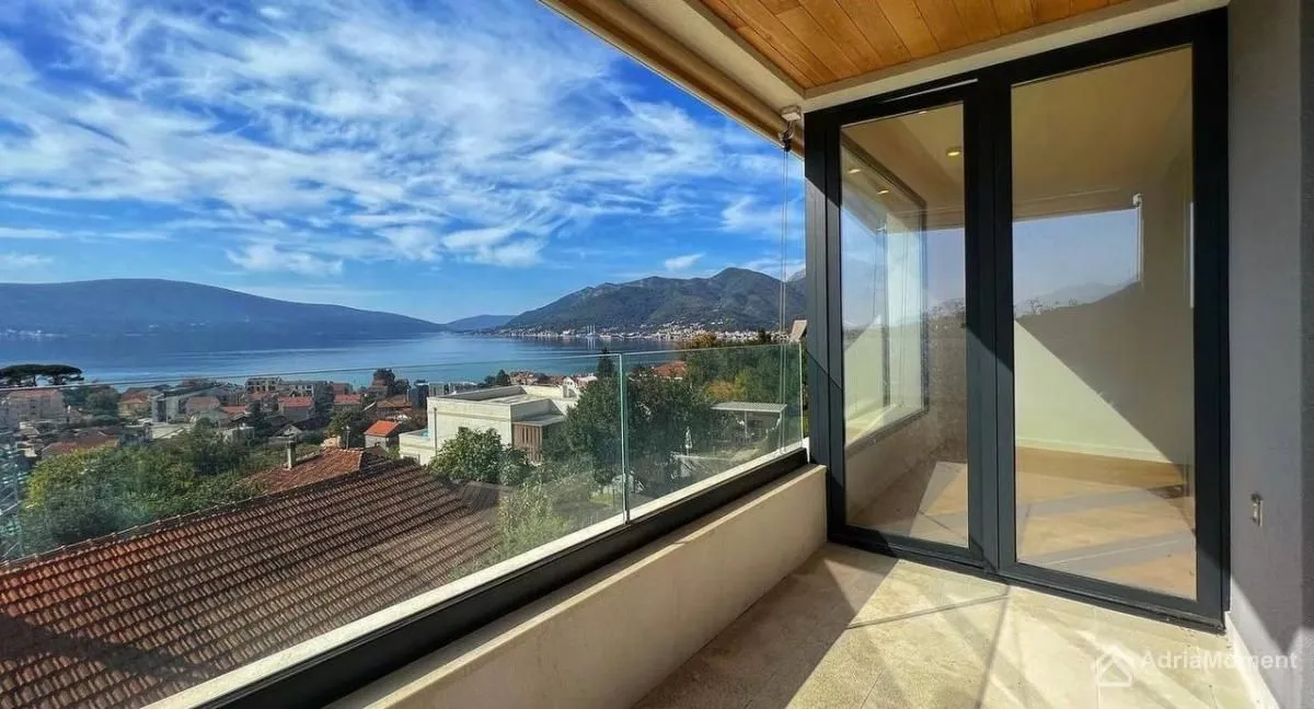 Sale, two bedroom apartment, 98m², Donja Lastva, Tivat