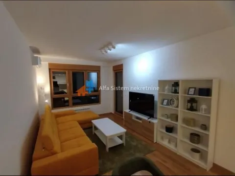 Stan in Novi Beograd Blok 65