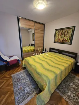 Rent, three bedroom apartment, 100m², Blok 6, Podgorica - image 4