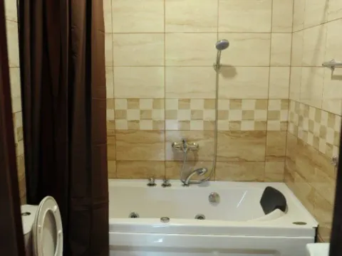 Izdavanje, jednosoban stan, 54m², Centar, Nikšić - image 9