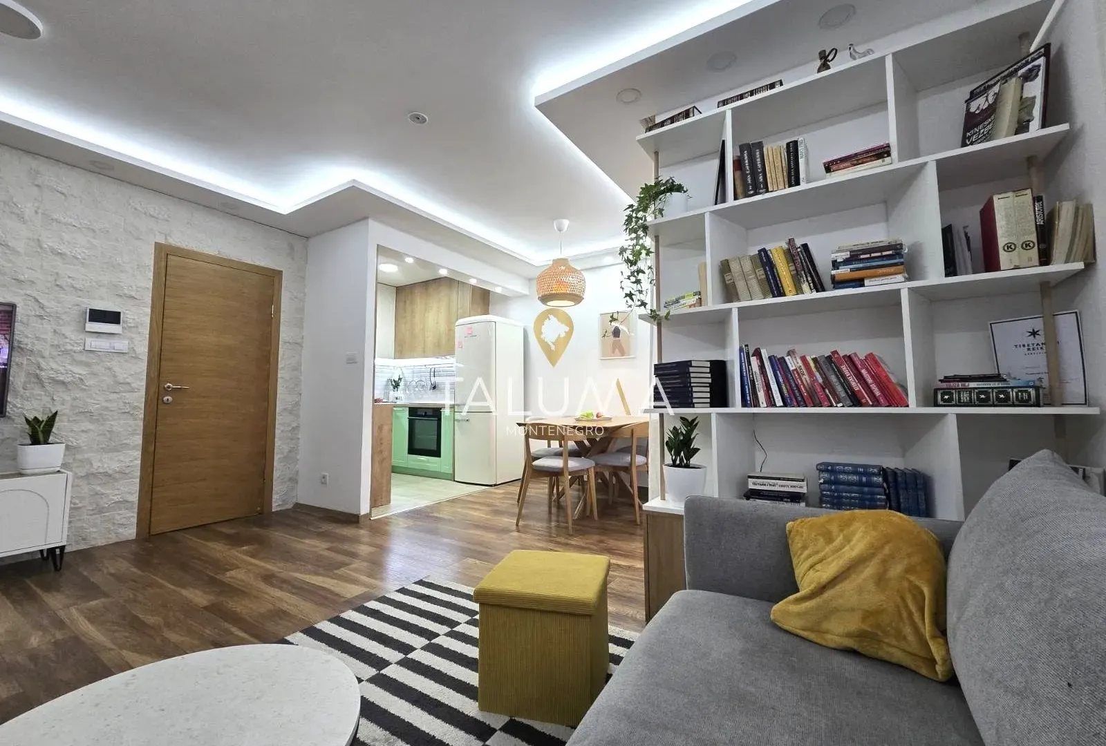 Prodaja, trosoban stan, 89m², Centar, Podgorica