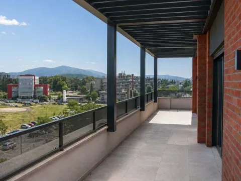 Prodaja, garsonjera, 125m², Preko Morače, Podgorica - image 9