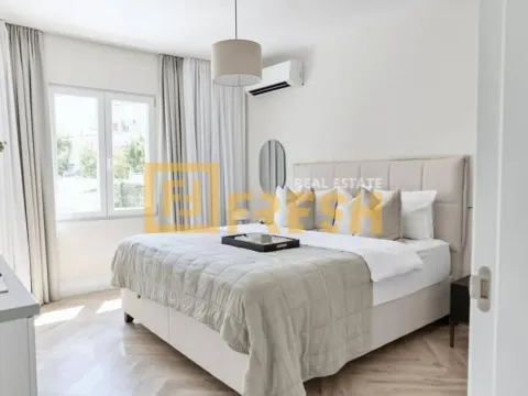 Sale, house, 181m², Kotor, Crna Gora - image 12