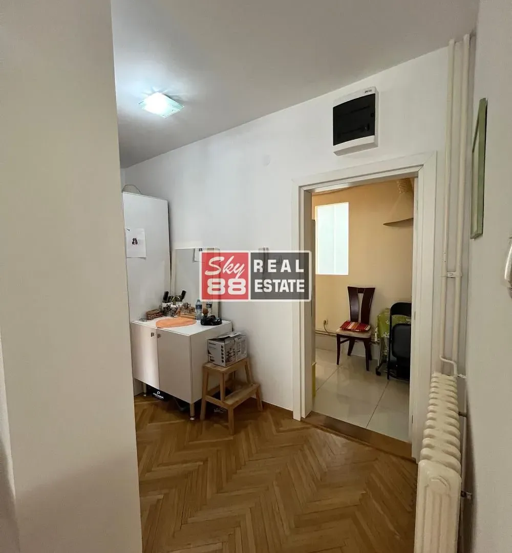 Sale, four bedroom apartment, 76m², Vračar Sve Podlokacije, Beograd