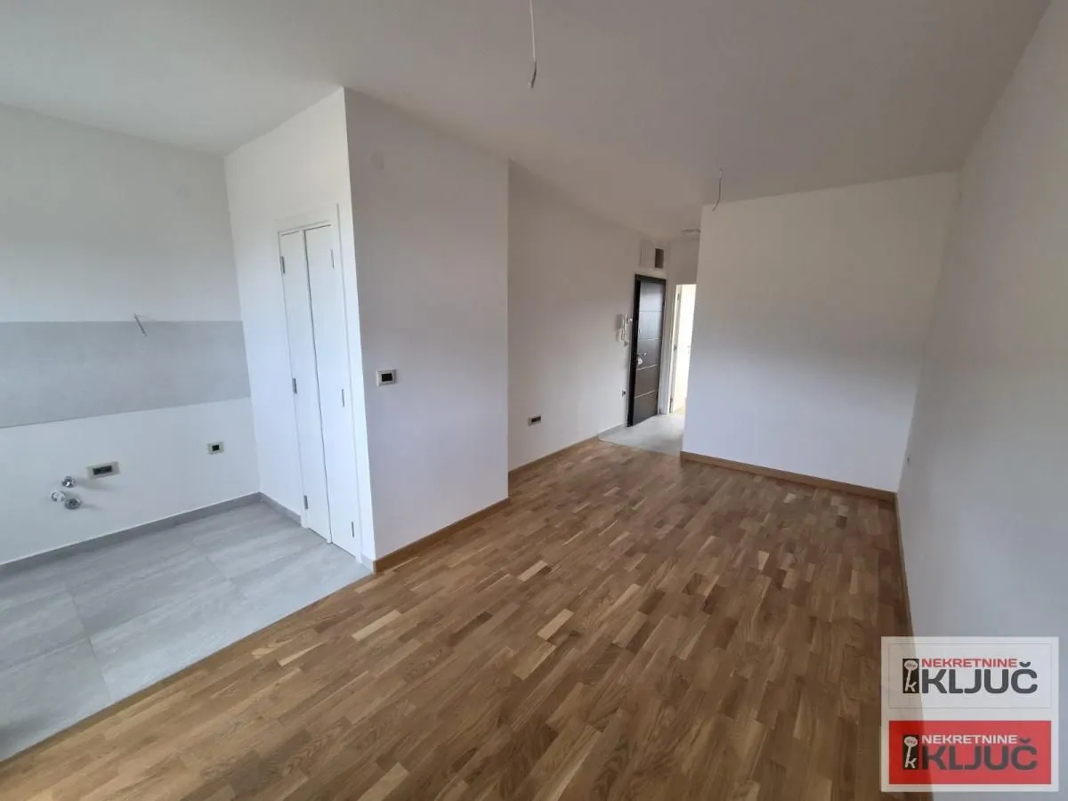 Prodaja, jednosoban stan, 39m², Petrovaradin, Novi Sad