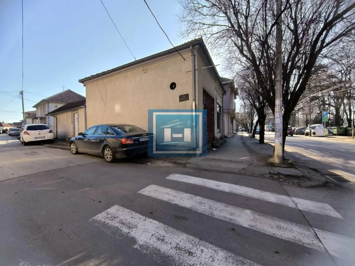 Sale, office space, 37m², Ćuprija, Srbija